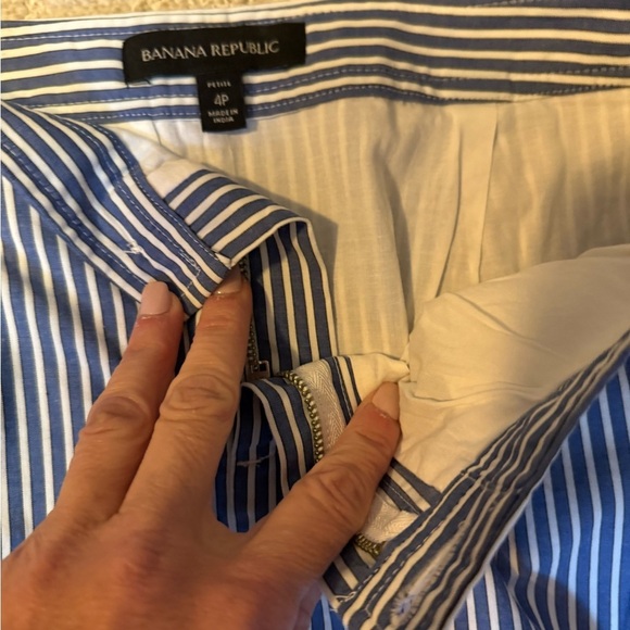 Banana Republic Blue and White Striped Mini Skirt - Picture 5 of 5